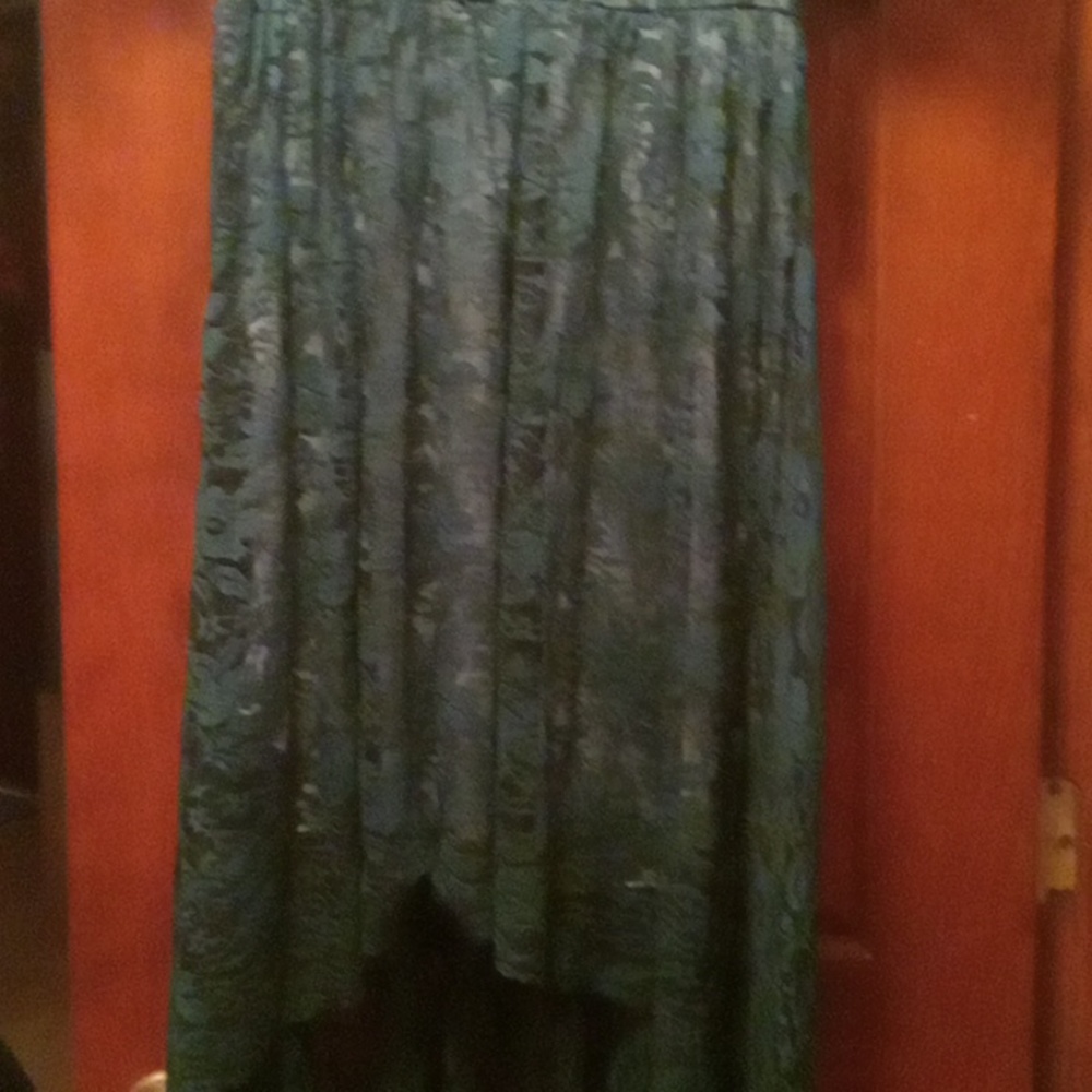 Nice dress cant beat the way you look when you west it